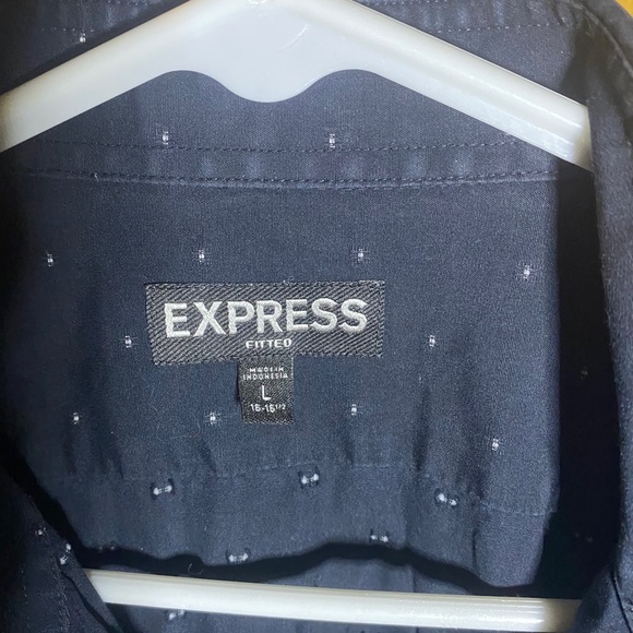 Button up shirt - Picture 2 of 2